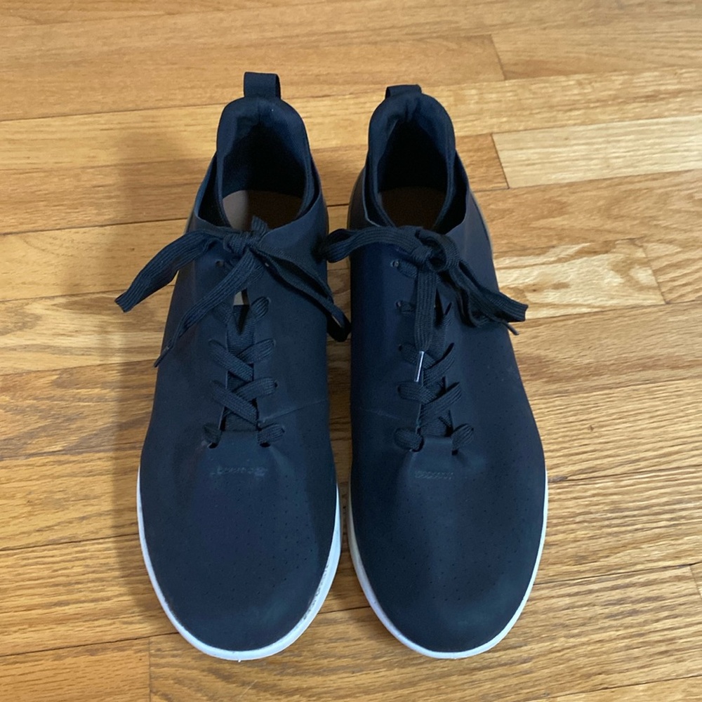 Men’s Sz 12 Steve Madden shoes. Good condition.